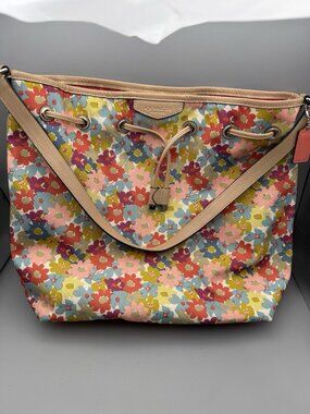 Coach Peyton Floral Print Coated Canvas & Leather Large Multicolor Bag F28922